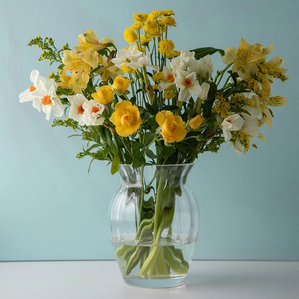 Florabundance Tulip Vase 4 Florabundance Tulip Vase - Image 4